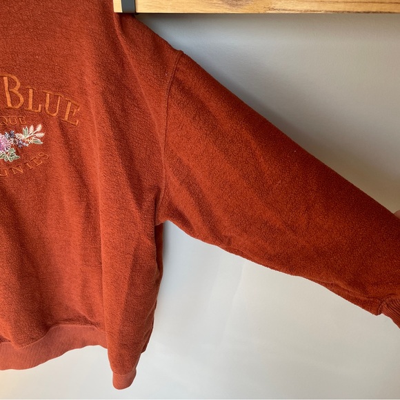 Vintage Embroidered Sweatshirt - Picture 5 of 6